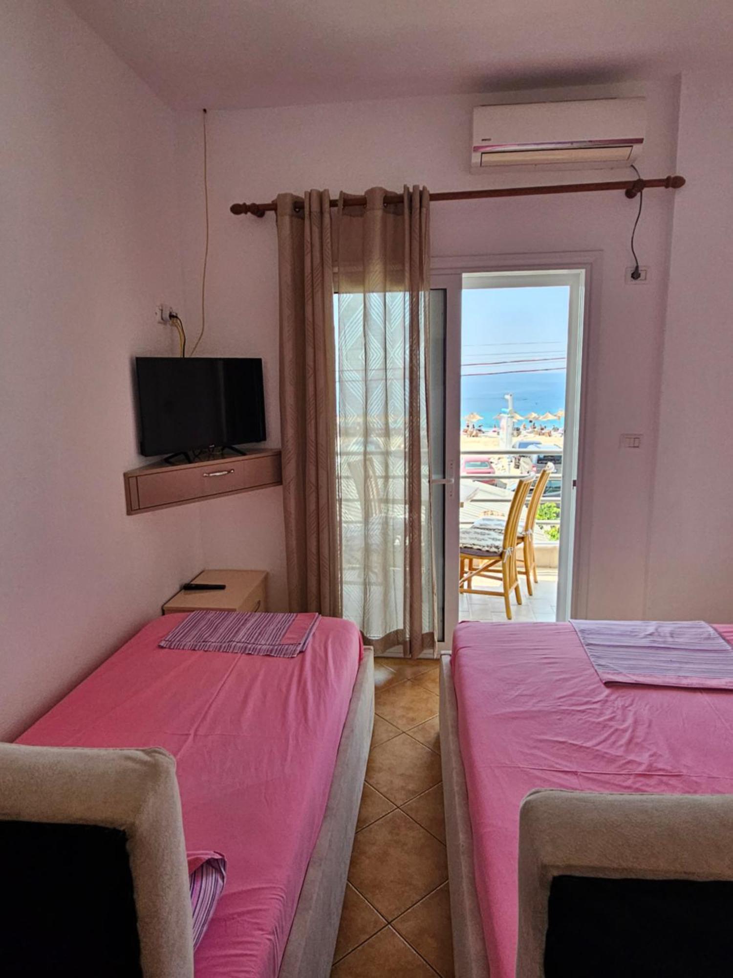 Wave N' Sea Apartments Himare Phòng bức ảnh
